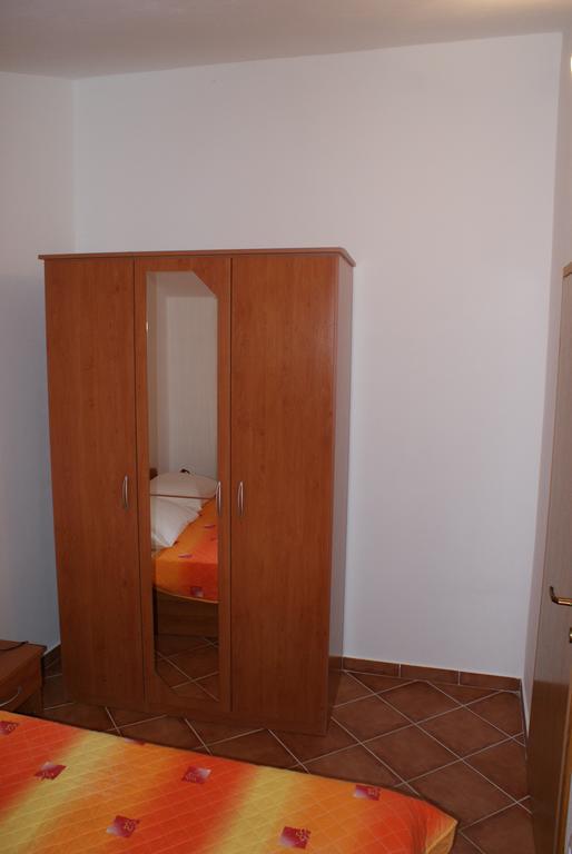 Apartments Jurjevic Petrčane Kültér fotó